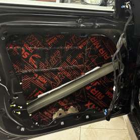 Шумоизоляция дверей и арок BMW X5 F15