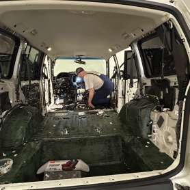 Шумоизоляция салона Mitsubishi Pajero 4