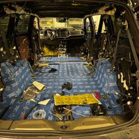 Шумоизоляция салона Toyota Highlander