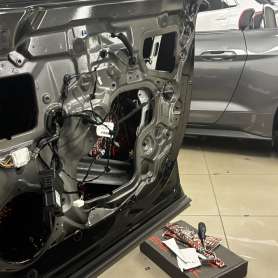 Шумоизоляция дверей в Geely