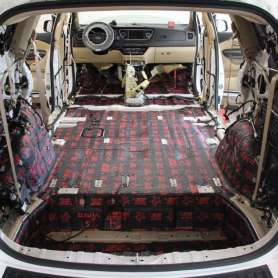 Шумоизоляция салона первым слоем Kia Carnival