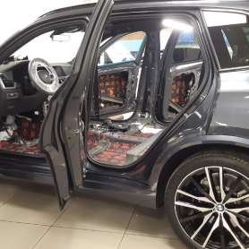 Шумоизоляция автомобиля BMW X5 G05