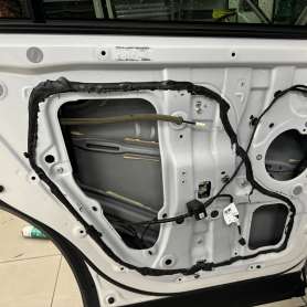 Акустическая шумоизоляция дверей в GAC GS8